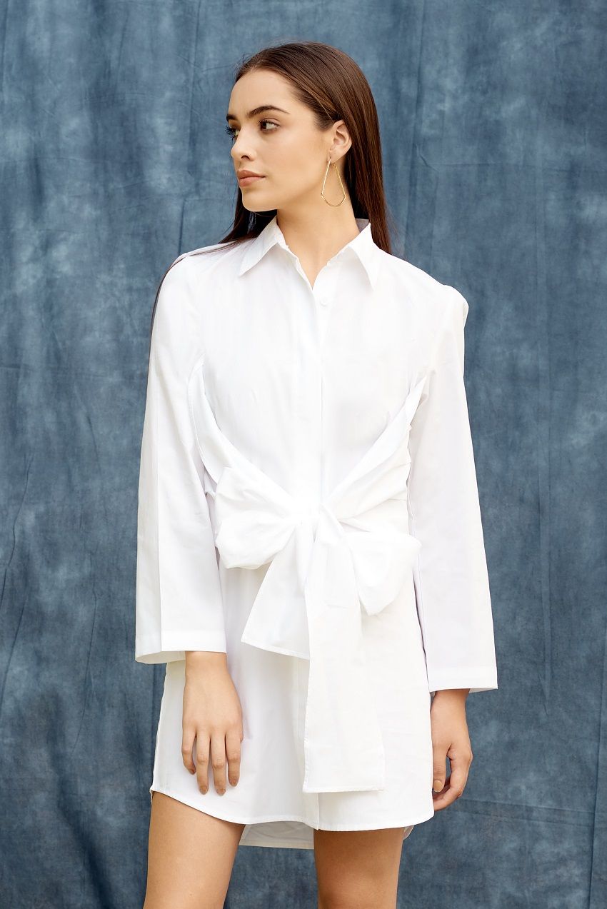 Front-tie bow detailed-belt white shirt dress
