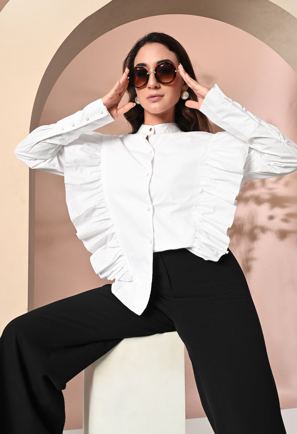 White shirt with frills