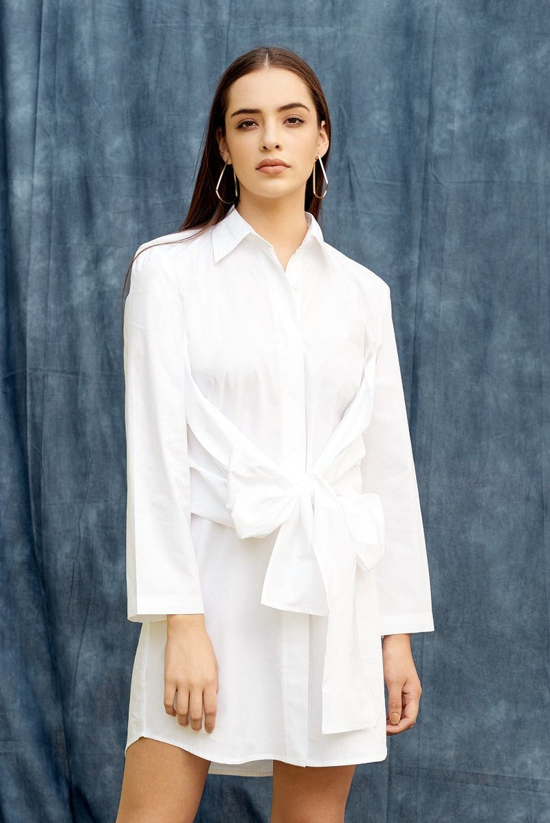 Front-tie bow detailed-belt white shirt dress