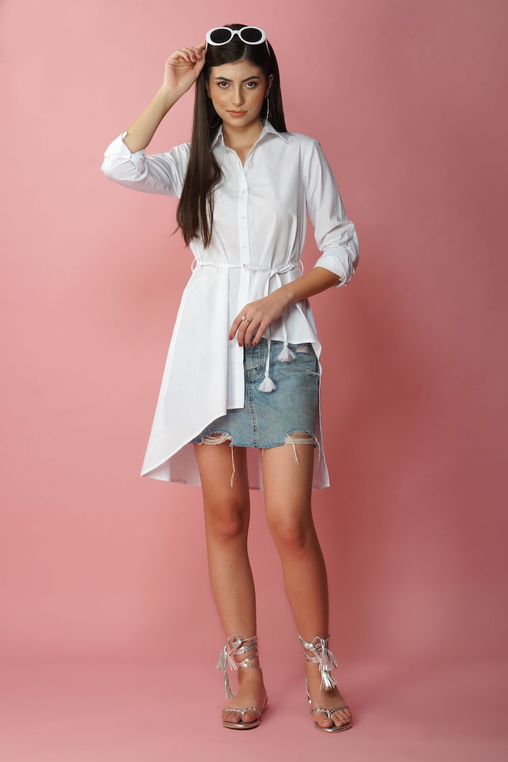 White high low shirt with tassel belt