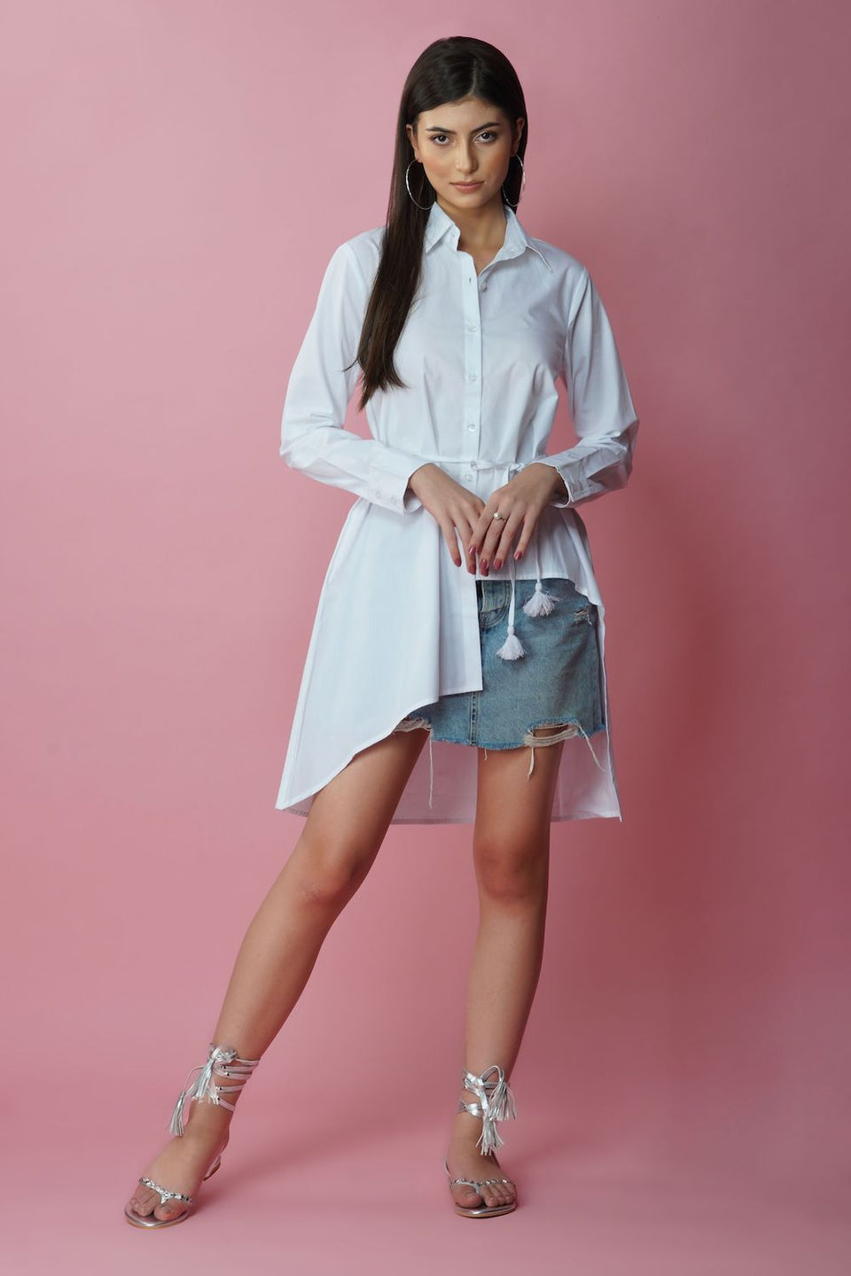 White high low shirt with tassel belt
