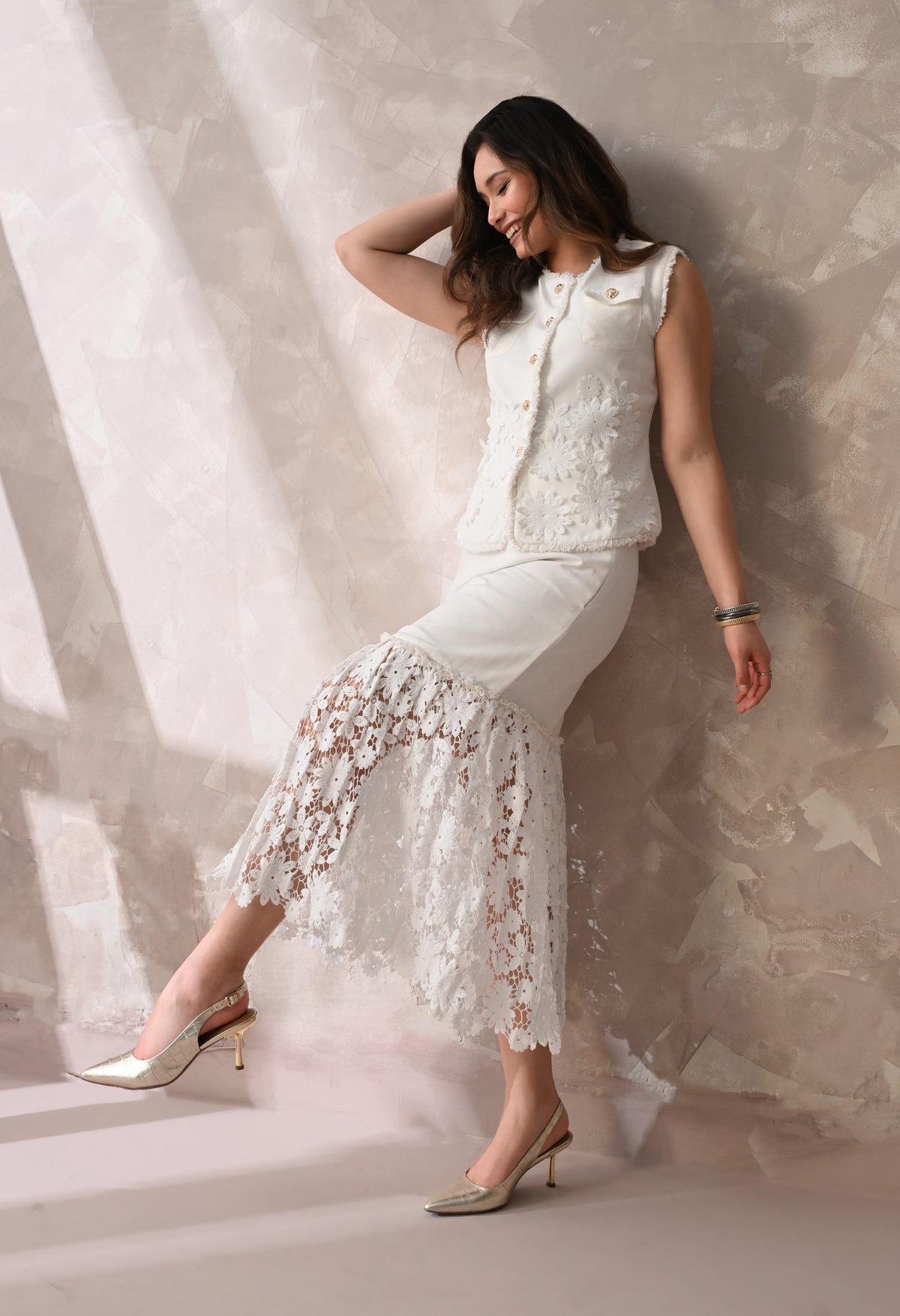 WHITE LACE MIDI SKIRT & JACKET SET