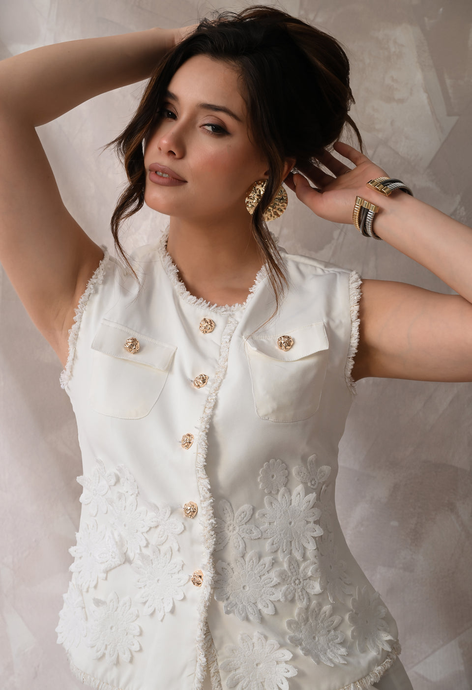 FLORAL APPLIQUE SLEEVELESS TOP & WIDE - LEG PANTS