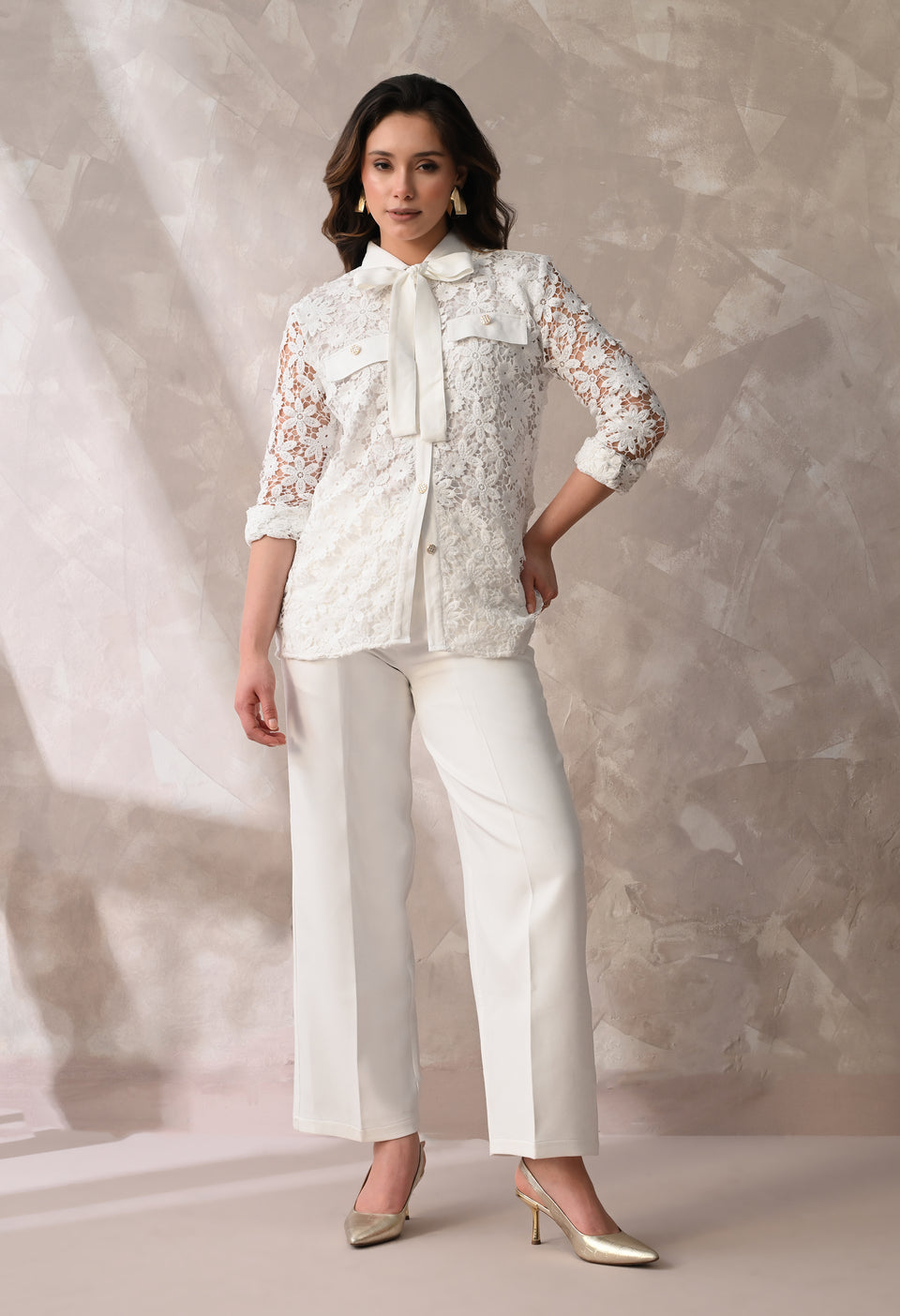 FLORAL LACE TIE-NECK SHIRT