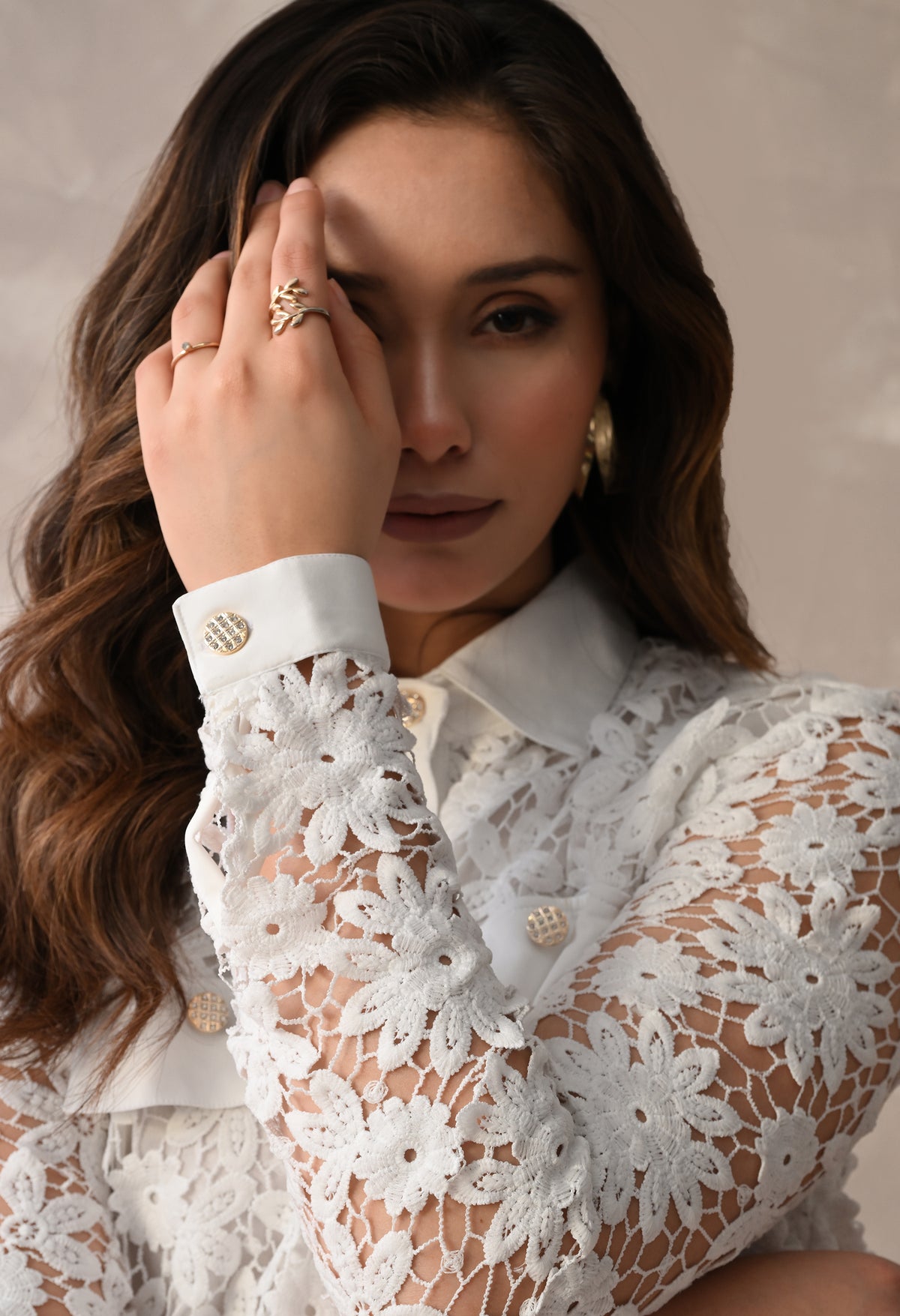 FLORAL LACE TIE-NECK SHIRT