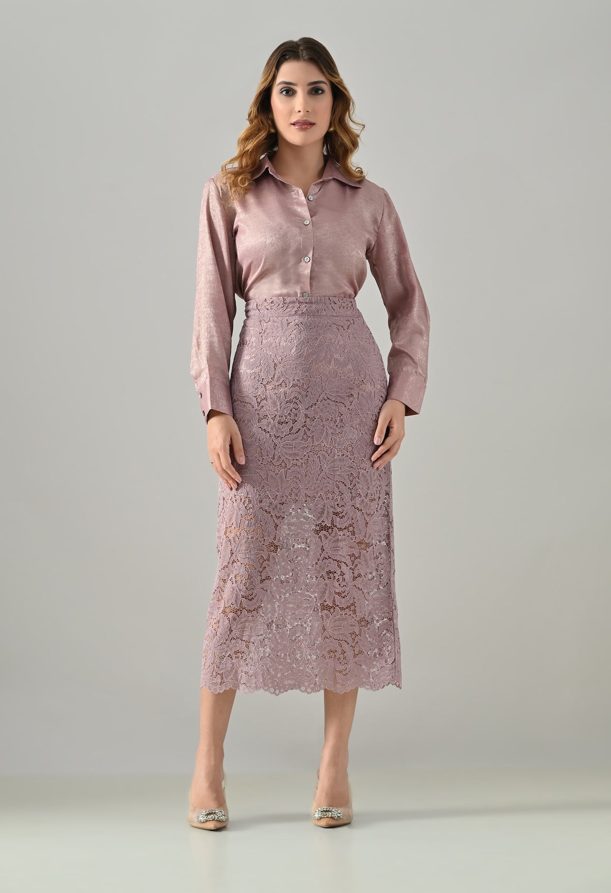 Rose pink lace skirt with pink and gold shirt