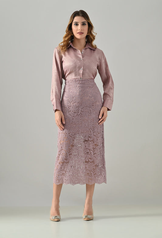 Rose pink lace skirt with pink and gold shirt