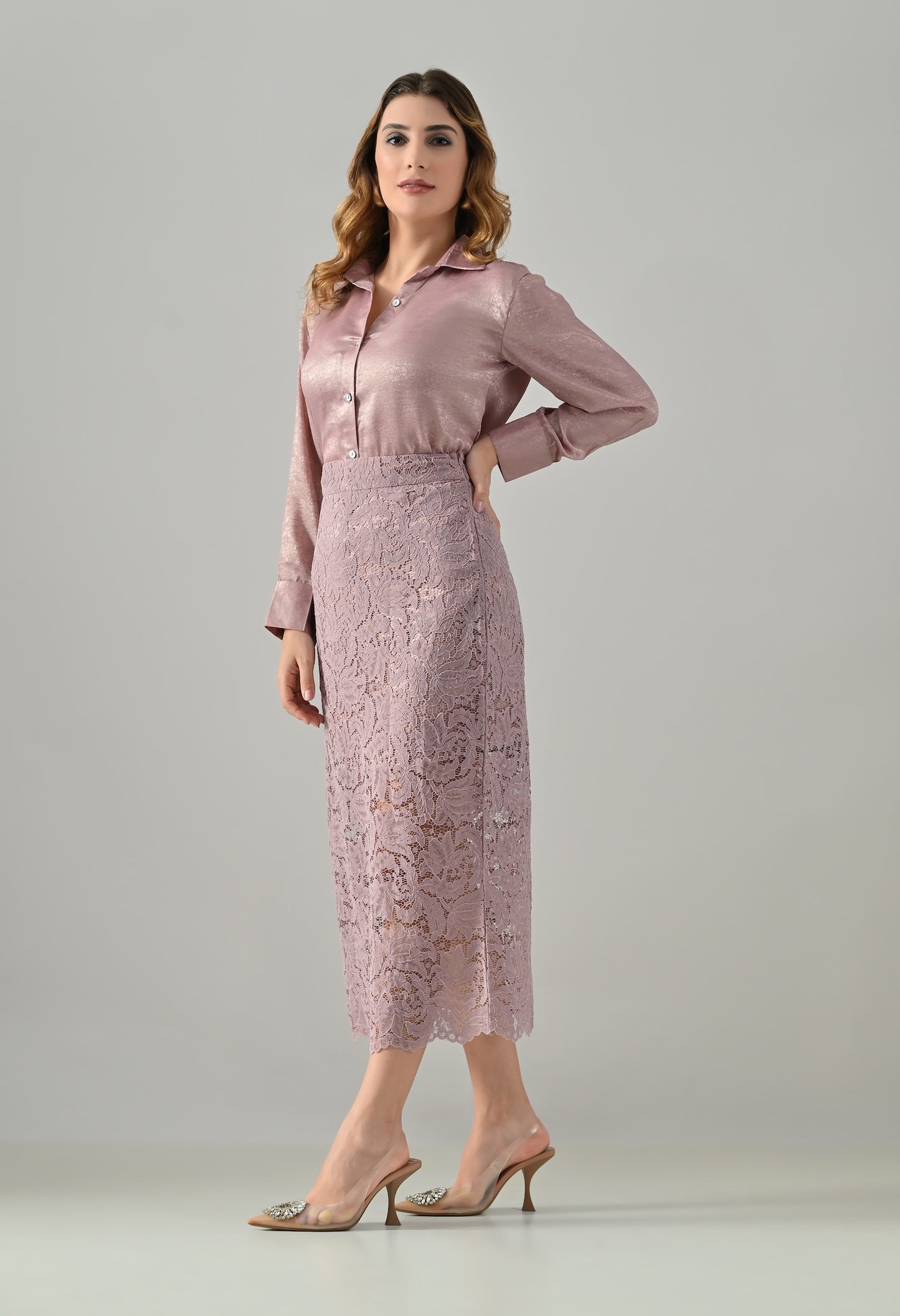 Rose pink lace skirt with pink and gold shirt