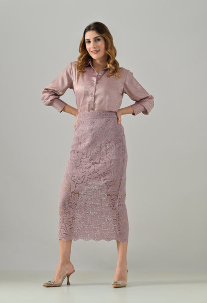 Rose pink lace skirt with pink and gold shirt