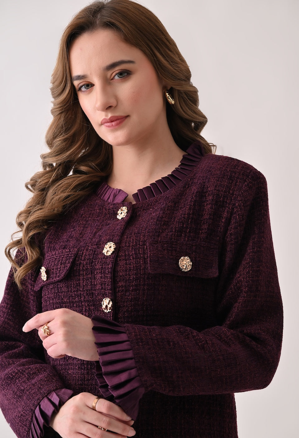 Wine blazer with golden buttons and frills
