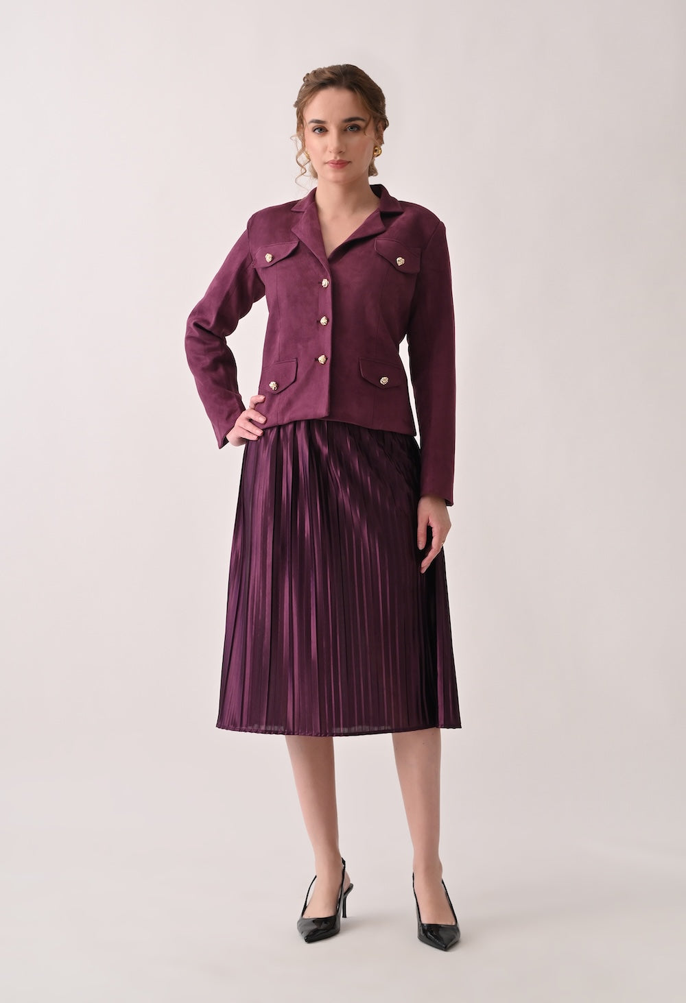 Chic burgundy skirt and blazer set