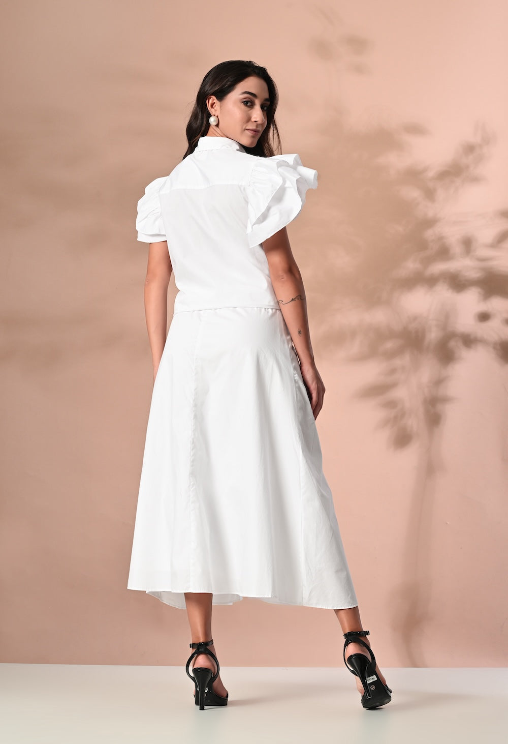 Tie belt midi dress with frilled sleeves