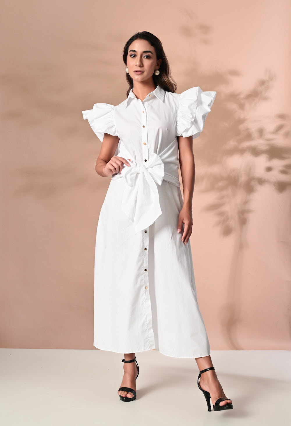 Tie belt midi dress with frilled sleeves