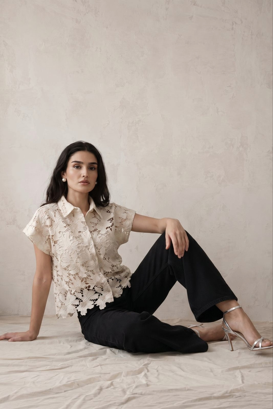 Elegant Floral Lace Button-Up shirt
